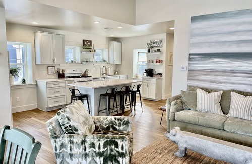 Bluffton House | Always Channel Waterfront Muskegon Vacation Home Pet Friendly, Year-Round Stay