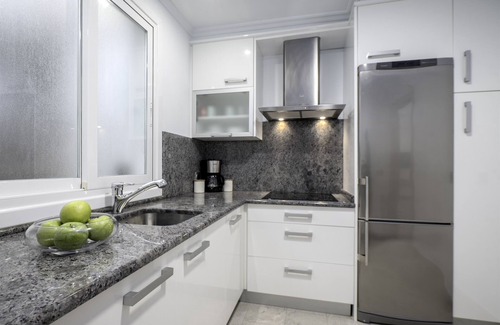 Gros Apartment | Always Easy I Ático Plaza