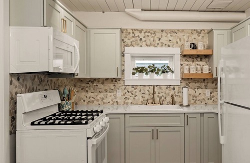 Twin Lake Cottage | Always Hart Lake – Reopening Soon! Lakefront Home Perfect for Winter Getaways