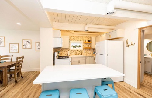 Twin Lake Cottage | Always Hart Lake – Reopening Soon! Lakefront Home Perfect for Winter Getaways