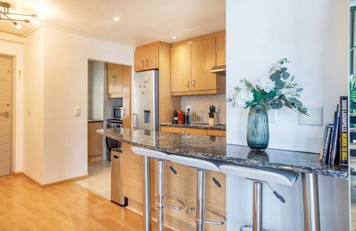 Cape Town City Centre Apartment | Always Power SOHO City Retreat Split level Apartment with Table Mountain View