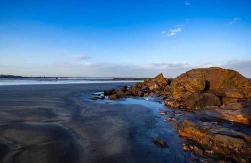 Mumbai Villa | amã Stays & Trails, Beach House Madh Island