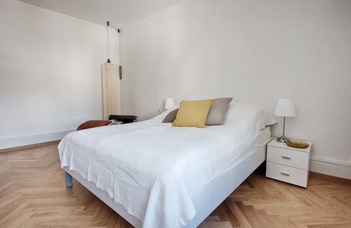 Langgasse-Felsenau House | Am Pavillon Bed & Kitchen