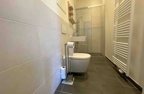 Amberg Apartment | (AM1014) Modern furnished apartment for fitters