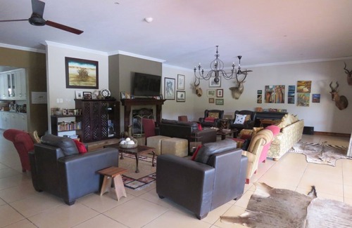 Grahamstown House | Amazing Farm House !