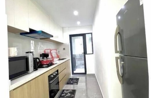 Thompson Estate Apartment | Amada Safari 2BR Near Junction Mall