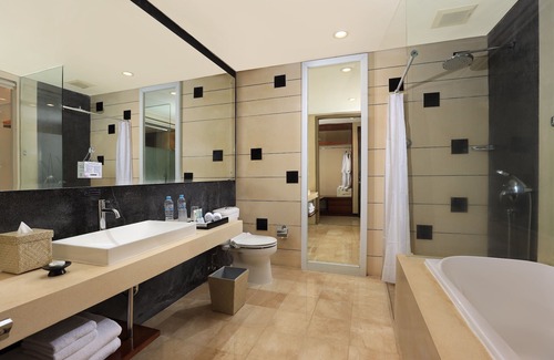 Laksmana Resort | Amadea Resort & Villas