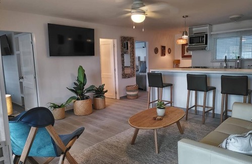 Comuna 2 Apartment | Amaizing Apt Santa Marta in Cocos 101