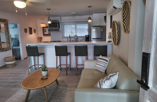 Comuna 2 Apartment | Amaizing Apt Santa Marta in Cocos 101