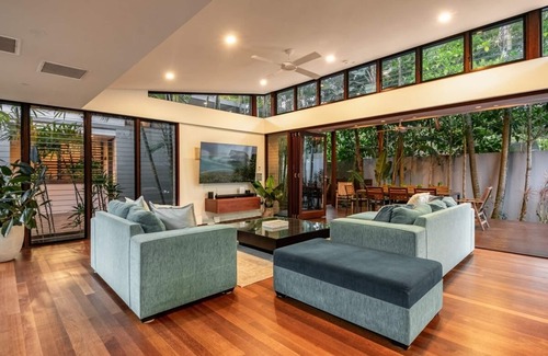 Broken Head Villa | Amalfi Villa Byron Bay - Broken Head Private Beach Access