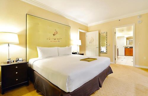 Las Vegas Apartment | Amalz 2 Bedroom 3 Bathroom Balcony Suite at Mgm Signature ! Las Vegas