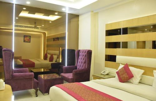 Paharganj Hotel | Aman Continental - 2Mins from Railway Station and 5 Mins from Metro