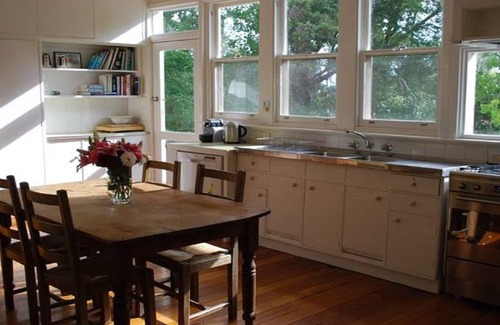 Healesville House | Amani House- eclectic hilltop country home