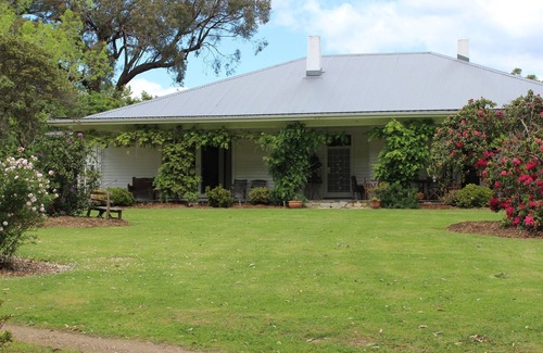 Healesville House | Amani House- eclectic hilltop country home