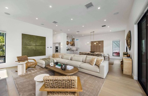 Beverly Hills Villa | Amara by Stay Awhile Villas