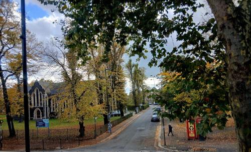 Turnham Green House | Amara & Nomad 1