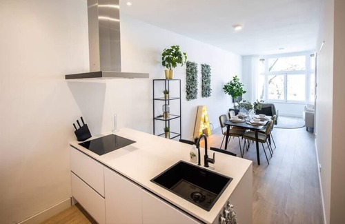 Delfshaven Apartment | Amazing 1 Bedroom Serviced Apartment 53m2 -NB304A-