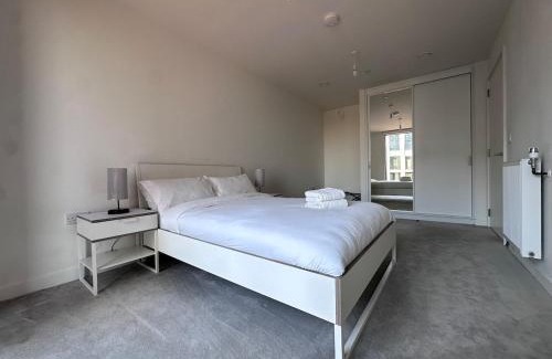 Vauxhall Apartment | Amazing 1Bed with winter garden in Vauxhall