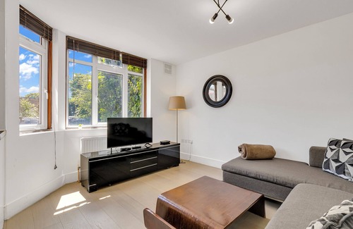 North Acton Apartment | Amazing 2 bed with great transport links in Zone 2