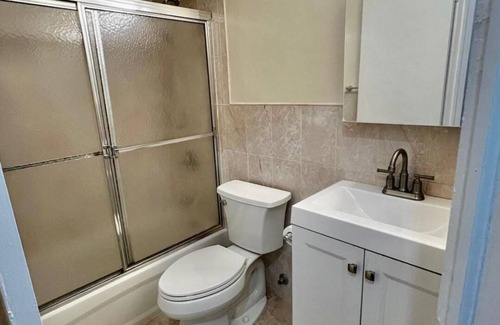 Flatlands Apartment | AMAZING 2 BEDROOM APARTMENT NEAR MAJOR VENUES IN BROOKLYN NEW YORK!