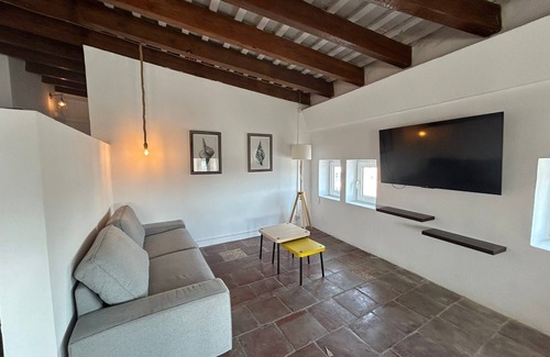 Poblats Maritims Apartment | Amazing 2 bedroom Atic - C5