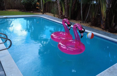 Royal Poinciana House | Amazing 2-bedroom house with AC in Hollywood