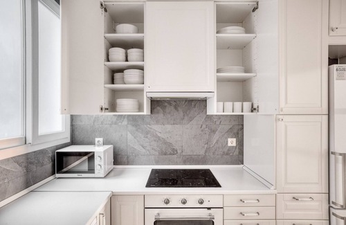 Centro Apartment | Amazing 2BR in Palacio, in the heart of Madrid, by Blueground