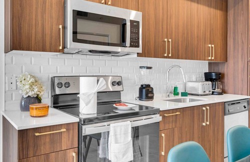 Brickell Apartment | Amazing 3 Bed Unit in DWNTWN Miami W/Free Parking