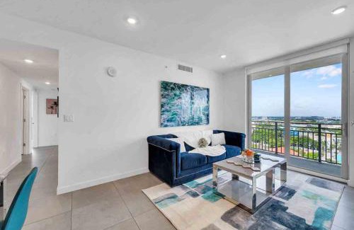 Overtown Apartment | Amazing 3 Bed Unit in DWNTWN Miami With Free Parking