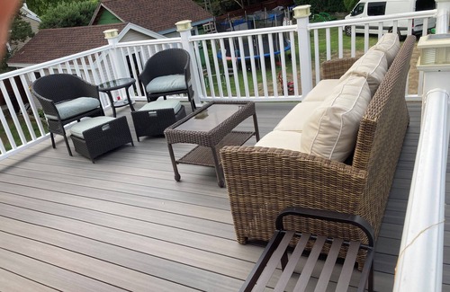 Salisbury Apartment | Amazing 3 bedroom apt&porch 1.8 miles from Beach 45 minutes driving to Salem MA