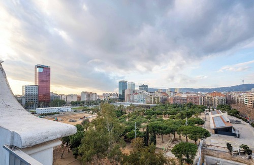 La Nova Esquerra de l'Eixample Apartment | Amazing 3 bedroom penthouse in Plaza España