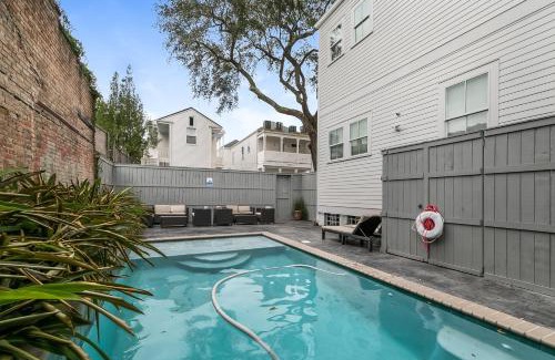 Faubourg Lafayette Apartment | Amazing 3BR Cottage off St Charles with Pool