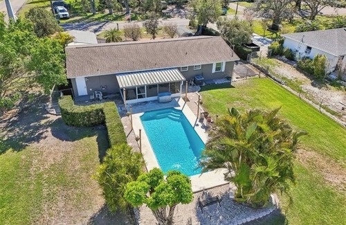 Palmetto Other | Amazing 4-bedroom fisherman's farmhouse retreat with pool, AC in sunny Palmetto