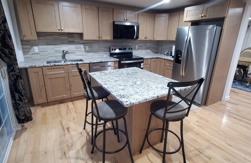 Marshfield House | Amazing 4 bedroom home in the coastal beautiful town of Marshfield Massachusetts