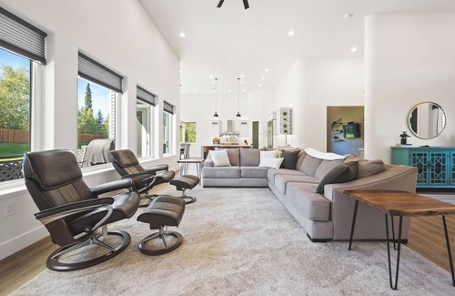Fairbanks House | Amazing 4-bedroom house in Fairbanks