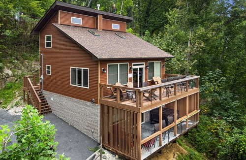 Chalet Village North Cabin | AMAZING 4 Suite Cabin w/VIEWS! Game Room! Theater! 3 Decks! Fire Pit! Hot Tub!