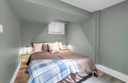 Riverdale House | Amazing 4BR - 10 Minutes to Downtown - Free Parking