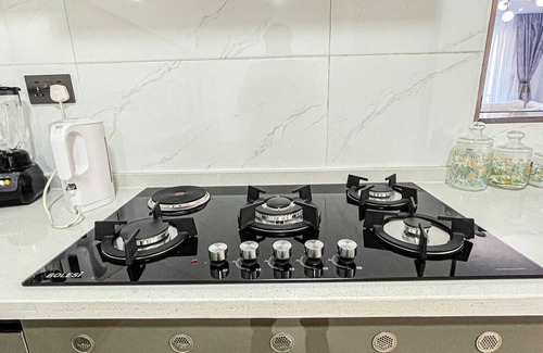 Central Business District Apartment | Amazing 5-bedroom apartment in Lavington with a pool and a gym in Nairobi