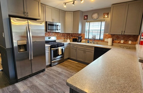Atlantic City House | AMAZING! 5BR Luxury beach house, steps to Casinos, beach,Boardwalk, Pet Friendly