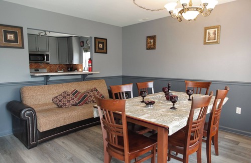 Atlantic City House | AMAZING! 5BR Luxury beach house, steps to Casinos, beach,Boardwalk, Pet Friendly