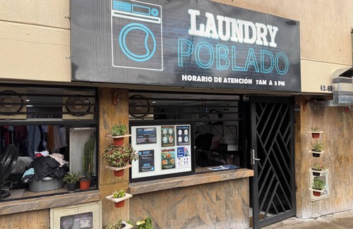 Zona Rosa Apartment | Amazing 6 bedroom with Incredible Private Jacuzzi 1 block from LLeras