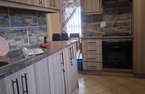 Greater Johannesburg Metropolitan Area House | Amazing 6-bedroom house in Johannesburg