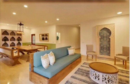 Manrique Villa | Amazing 7 BR Villa With Large Pool