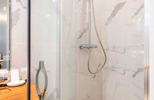 Quartier Saint-Ambroise Apartment | Amazing apartment - 1BR 4P - Bastille