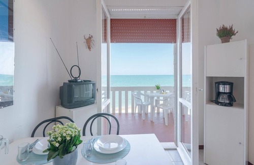 Marotta Apartment | Amazing apartment in Marotta PU