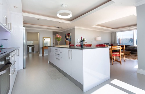 Victoria and Alfred Waterfront House | Amazing Apartment near V&A and Green Point stadium!