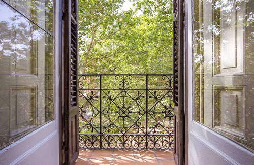 Malasana Apartment | Amazing apt in front of Plaza de España