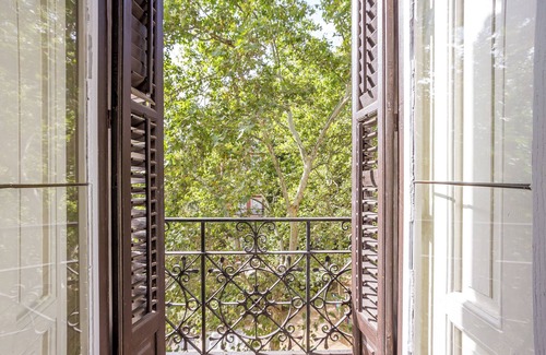 Malasana Apartment | Amazing apt in front of Plaza de España