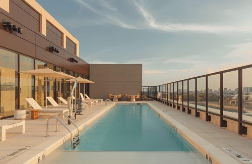 Old Fourth Ward Hotel | Amazing Atlanta Stay w/Rooftop Pool Access | Top Attractions & Ponce Market