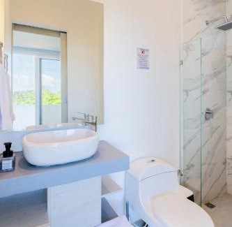 La Boquilla House | Amazing Beach House 13BR w/Pool & Staff